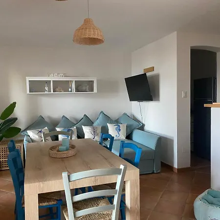Sunshine House Porto Pino
